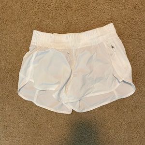 Lululemon Tracker shorts
